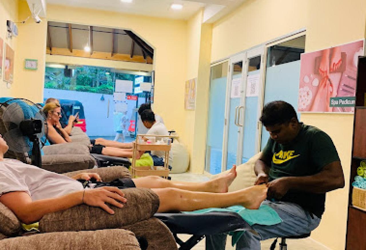 The Retreat Spa Unawatuna - Gel Nails & Massage (Аюрведический массаж тела и массаж ног)