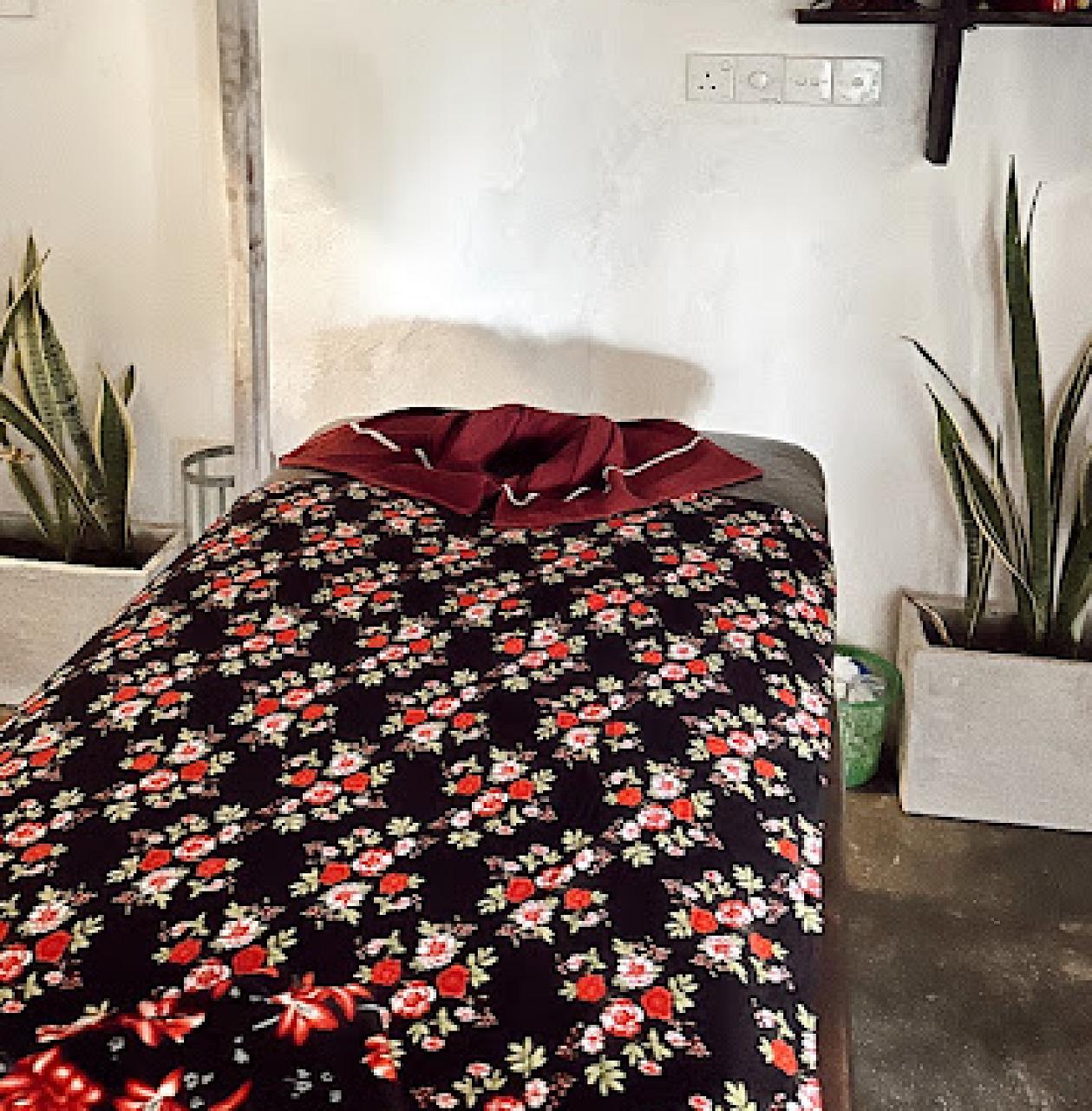 Wellness massage at chathuranga place
