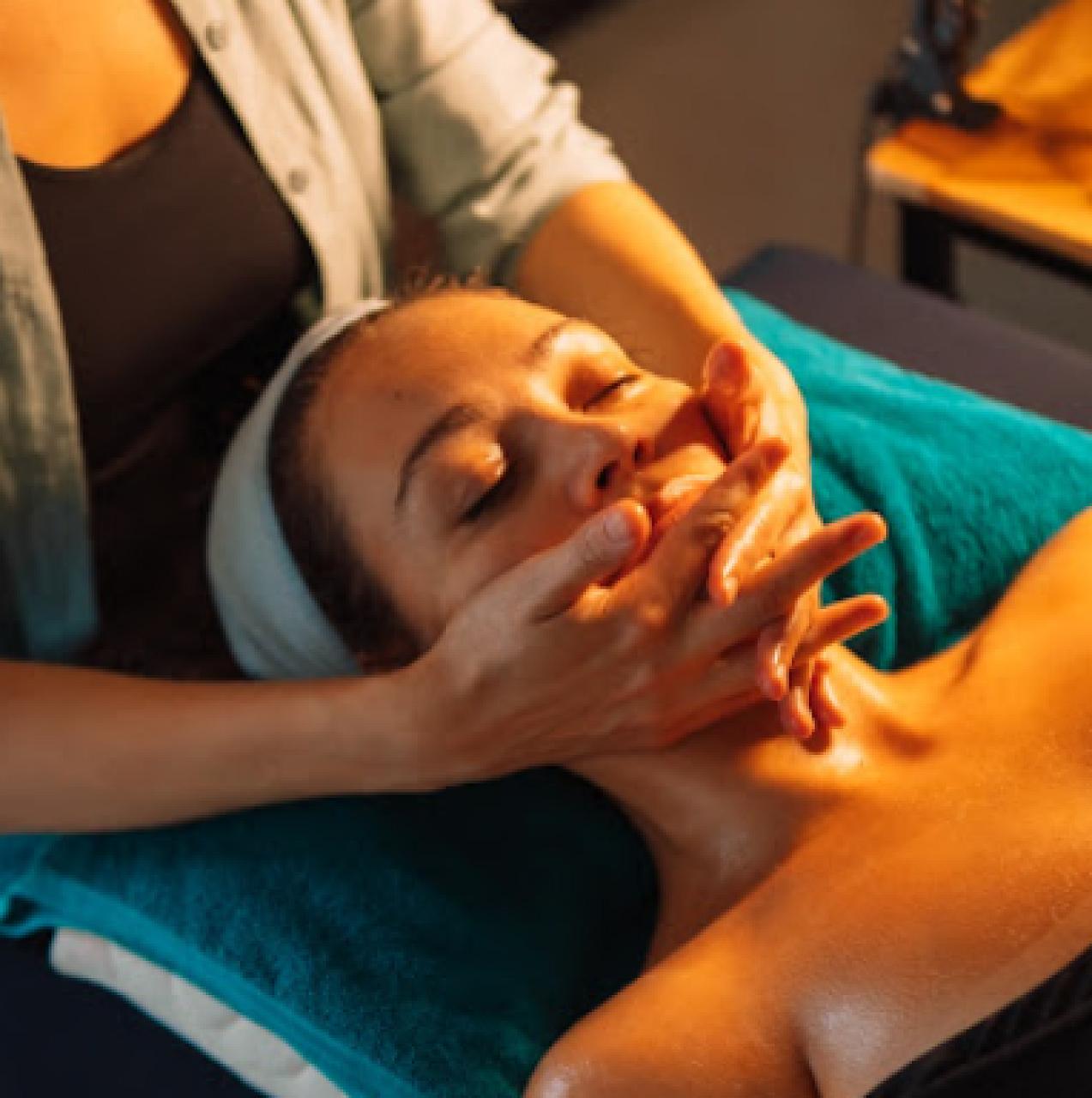 Spa Station Midigama - Massage Therapy