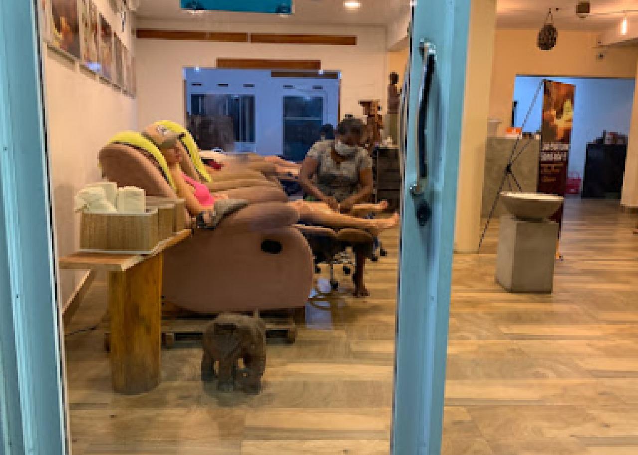 The Retreat Ayurveda Spa Hikkaduwa - Gel Nails & Massage - Массаж и Аюрведа Панчакарма