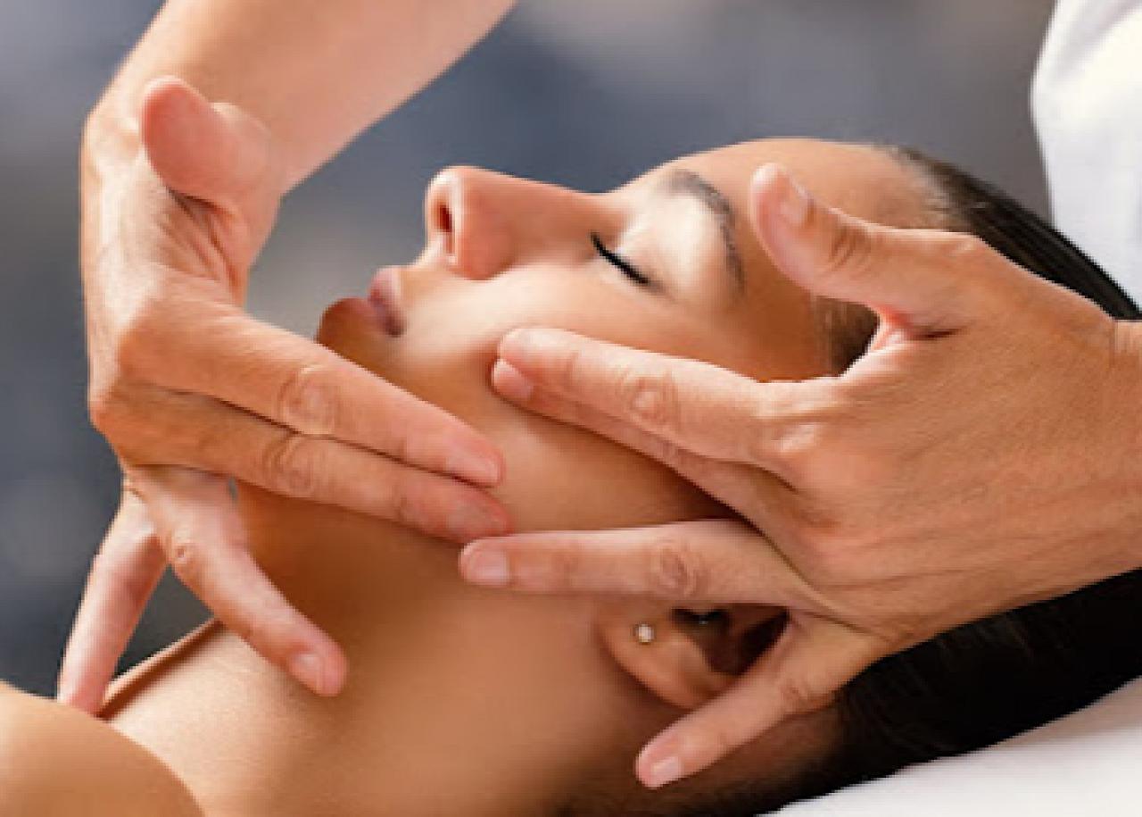 Helena Spa & Organic Gifts Ella