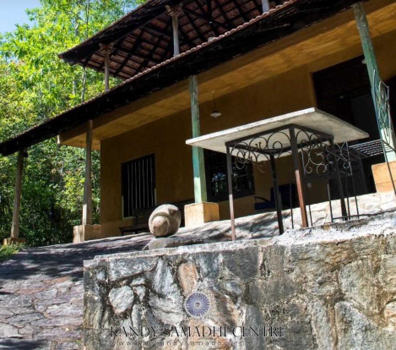 Kandy Samadhi Centre