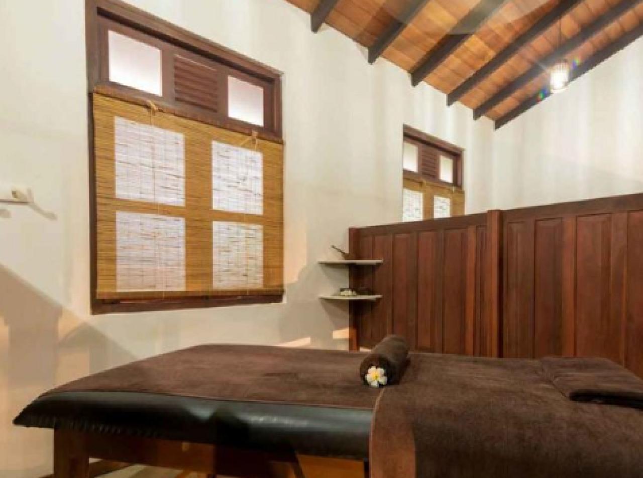 Camellia Resort and Spa