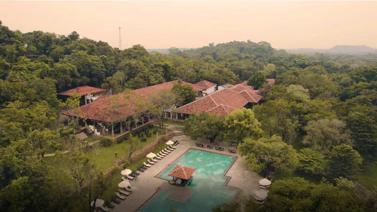 Amaya Lake Resorts & Spas Kandalama Dambulla