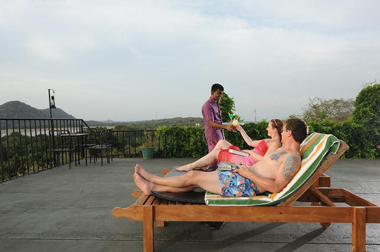 Giritale Hotel