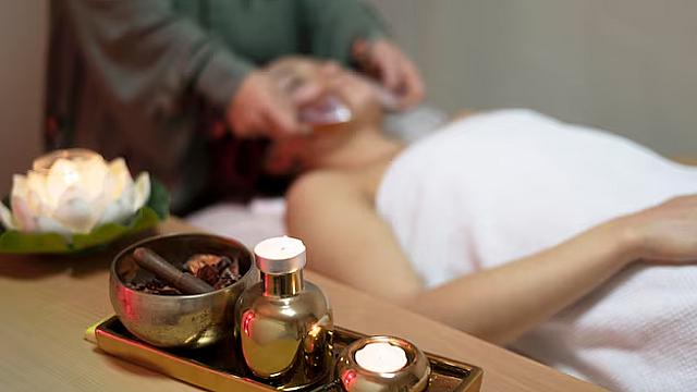 Roo Hair, Beauty and Ayurveda Spa Academy (pvt) ltd