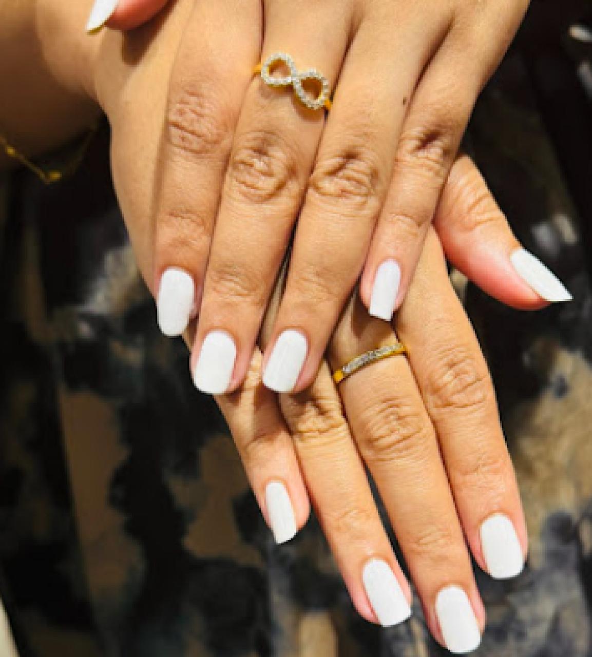 Base hair and Nail studio