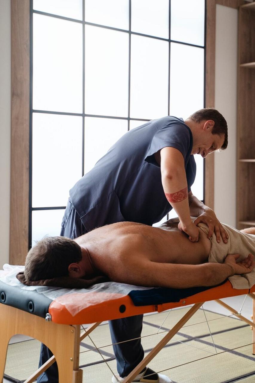 Deep Tissue Massage by Chandu/Home & Hotel Visit/Personal Trainer