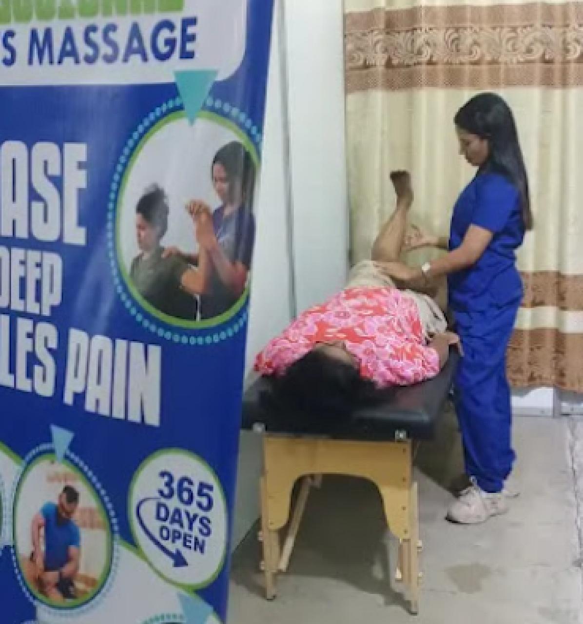 Ceylon Sports Therapy\Massage Professionals\ Sports physiotherapy consultation/Deep tissue and Sports Massage